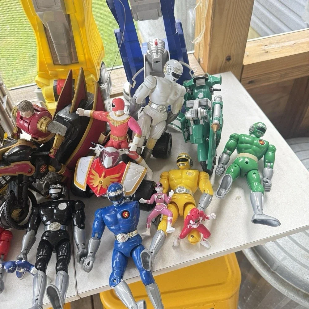 Vintage Power Rangers Action Figures And Vehicles Etc Mixed Lot